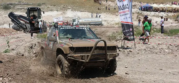 İncesu'da off-road heyecanı: 32 ilden 57 takım mücadele etti