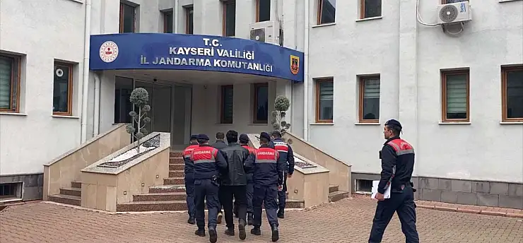 Kayseri'de 2 DEAŞ üyesi yakalandı