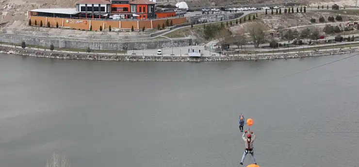 Kayseri'de yazın en heyecanlı aktivitesi: İncesu Marina Zipline
