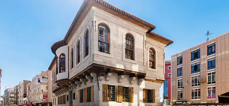 Kayseri'nin tarihe açılan kapısı Atatürk Evi ve Müzesi