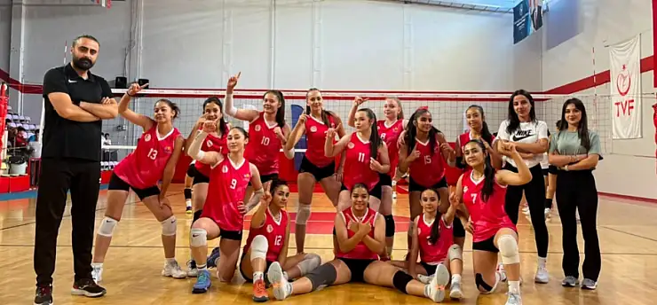 Kayseri Voleybol İl Karması, final etabına yükseldi