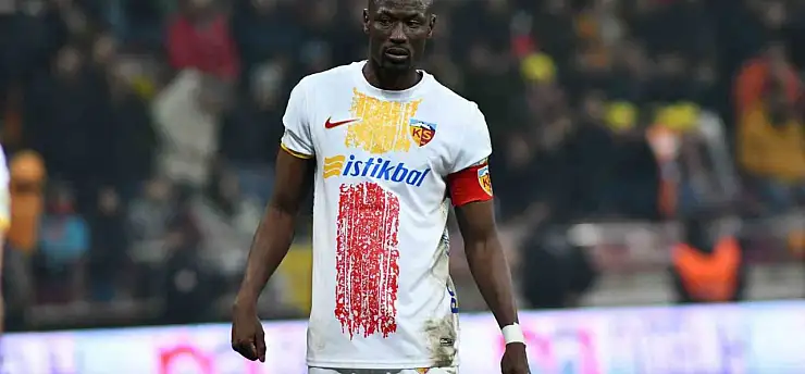 Kayserispor'da Mame Thiam sesleri: Taraftar istiyor, maliyet düşündürüyor