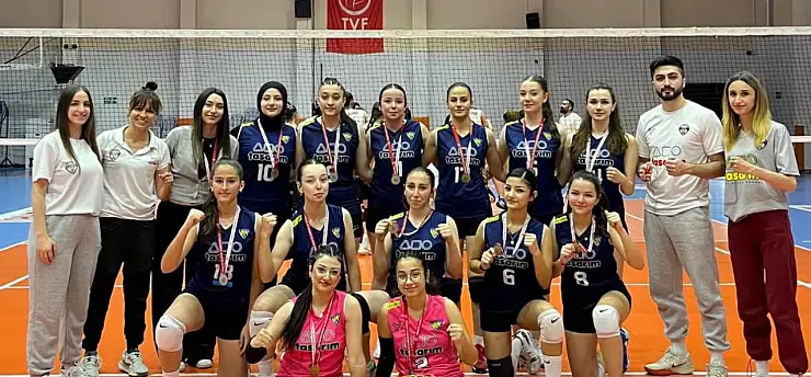 KVK Voleybol Kulübü Küçük Kızlar'da Türkiye Finallerine gidecek