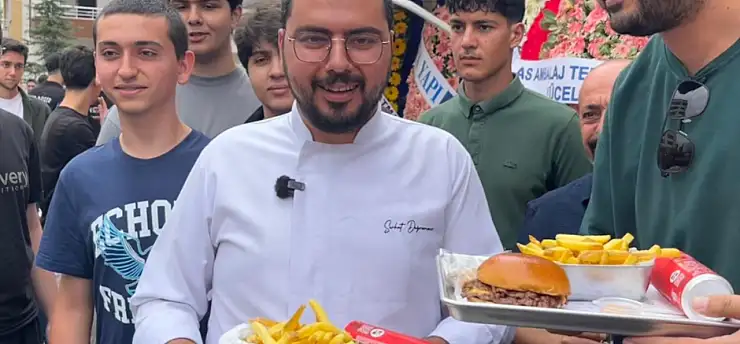 Michelin yıldızlı White Burger Kayseri'ye açıldı