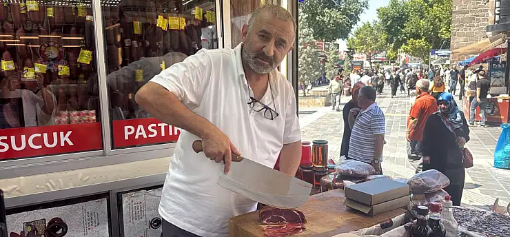 Pastırmacılar gurbetçi sezonunda beklenen hareketliliği arıyor