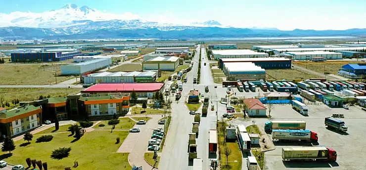Serbest bölgelerde tarihi rekor kırıldı
