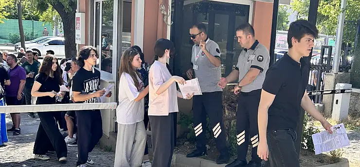 YKS'nin son oturumu olan YDT başladı