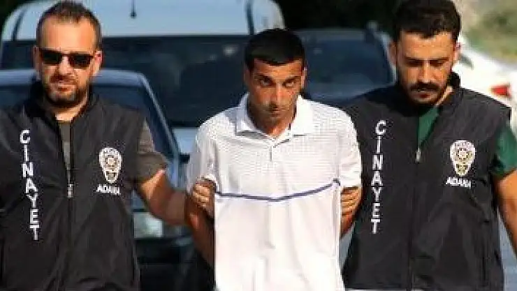 ABLASINI 20 YERİNDEN BIÇAKLADI, KAÇARKEN AMBULANSI ARADI