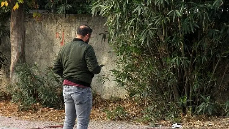 ADANA'DA BOĞAZINDAN BIÇAKLANMIŞ KADIN BULUNDU