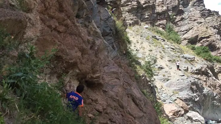 AFAD'dan keçi kurtarma operasyonu!