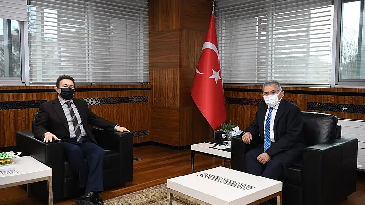 AGÜ REKTÖRÜ'NDEN BÜYÜKKILIÇ'A VEDA ZİYARETİ