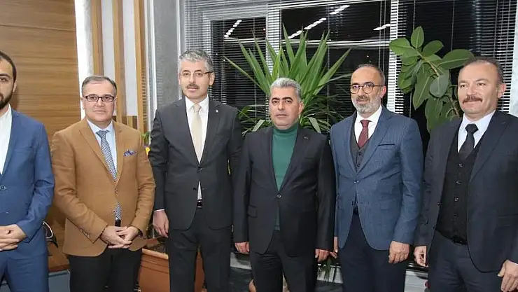 AK PARTİ İL TEŞKİLATI'NDAN HACILAR BELEDİYESİ'NE ZİYARET