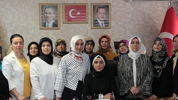 Ak Parti Kadın Kolları Srebrenista Katliamını Unutmadı