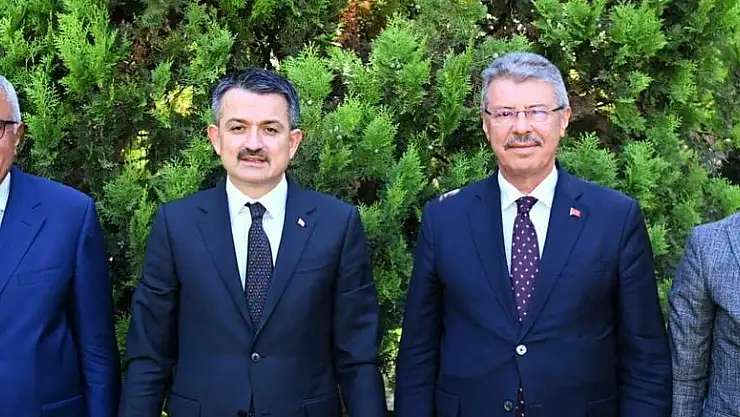 AKAY, BAKAN PAKDEMİRLİ İLE GÖRÜŞTÜ 