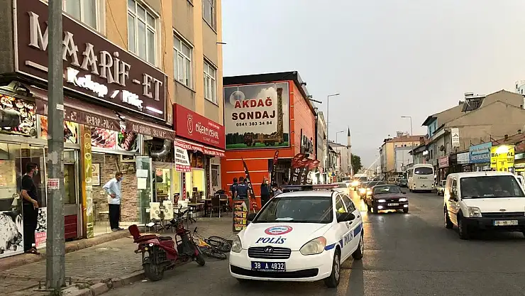 ALACAK VERECEK YÜZÜNDEN ORTAĞINI BIÇAKLADI