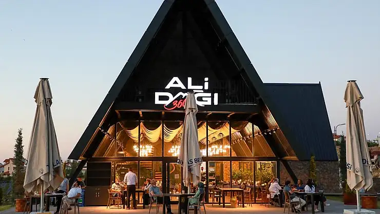 ALİ DAĞI'NDAKİ '360 KAFE' BÜYÜK İLGİ GÖRÜYOR