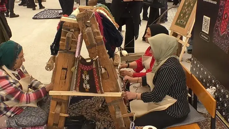 ANADOLUDAKİLER PAZARI MİLLET BAHÇESİNDE AÇILDI