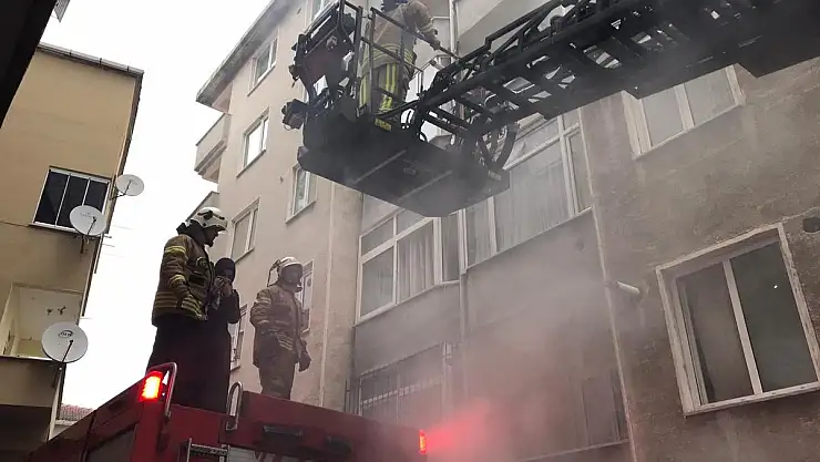 APARTMANDA YANGIN ÇIKTI, CAN PAZARI YAŞANDI!