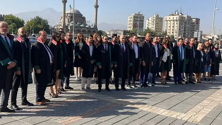 AVUKATLAR, AVUKATLIK ASGARİ ÜCRETİN ARTTIRILMASINI İSTİYOR