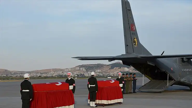 AZEZ'DE ÜS BÖLGESİNE HAVANLI SALDIRI 2 ŞEHİT VAR