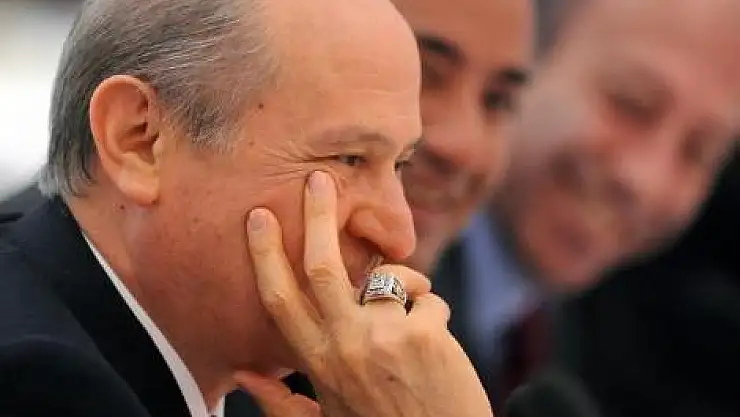 Bahçeli yüzükleri yok satıyor