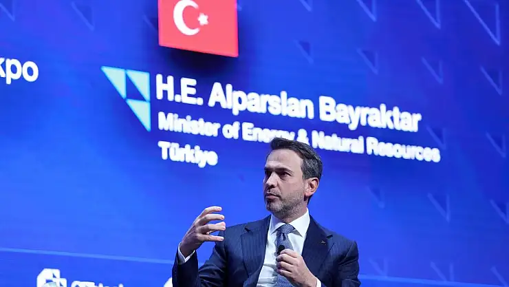 BAKAN BAYRAKTAR: 'ELEKTRİĞE VE DOĞAL GAZA YILBAŞINA KADAR ZAM UYGULANMAYACAK'