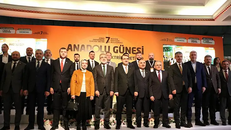 BAKAN DÖNMEZ: 'HER ŞEY FAZLASIYLA VAR BU ŞEHİRDE'