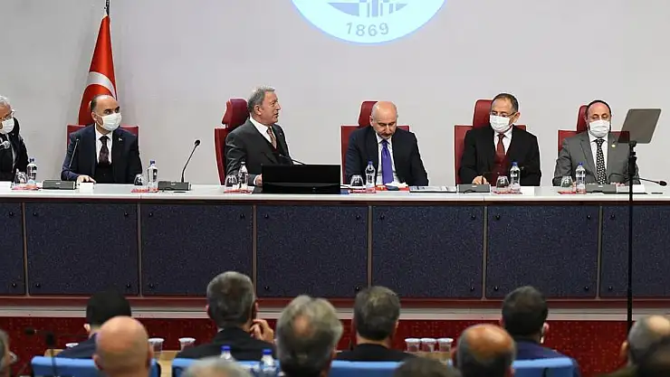 BAKAN KARAİSMAİLOĞLU, HIZLI TREN MÜJDESİNİ BÜYÜKŞEHİR'DE VERDİ