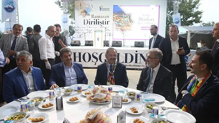 Bakan Özhaseki, hemşehrileriyle Şehir İftarı'nda