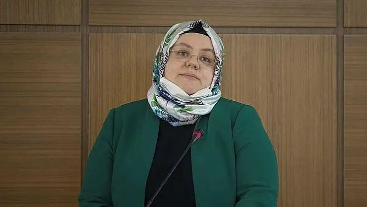 BAKAN SELÇUK: '87 İLAÇ DAHA GERİ ÖDEME LİSTESİNE ALINDI'