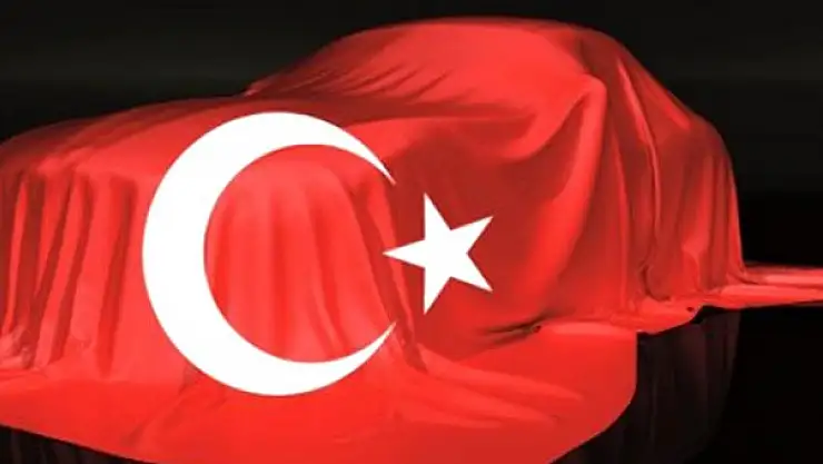 BAKAN VARANK: YERLİ OTOMOBİLİN ÖN GÖSTERİM ARAÇLARI ARALIK'TA TANITILACAK