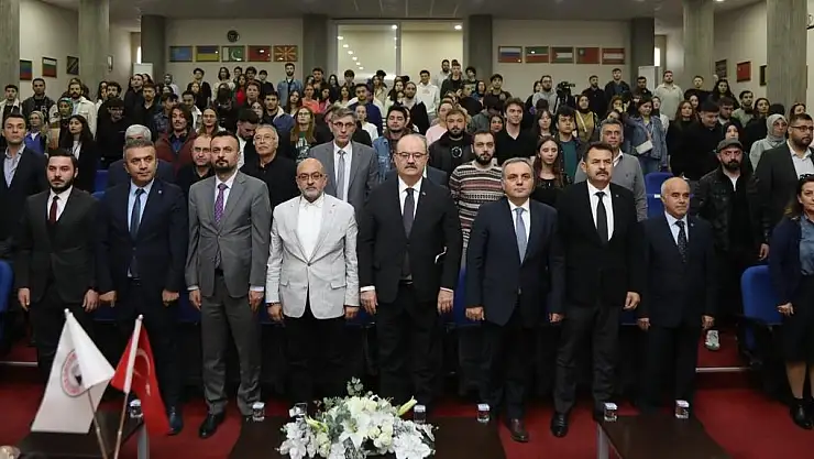 BAKAN YARDIMCISI ÇAM, TURİZM FAKÜLTESİ AÇILIŞ DERSİNİ VERDİ