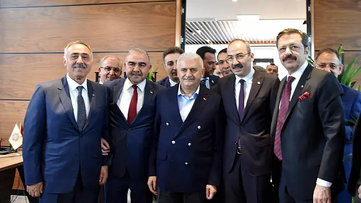 Başbakan Binali Yıldırım'dan Kayseri Ticaret Odası'na Ziyaret
