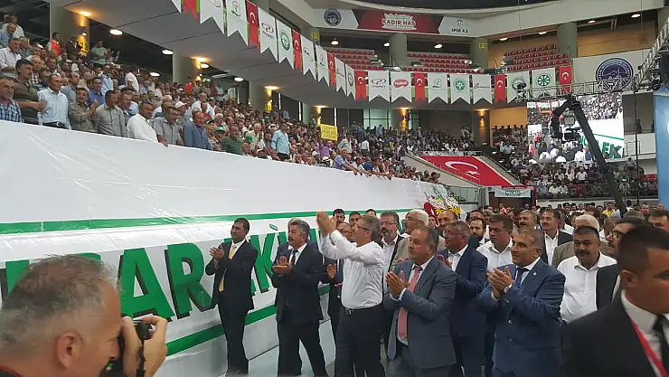 Başkan Akay 'Şeker sektörünü Kayseri Şeker ayakta tutacak'