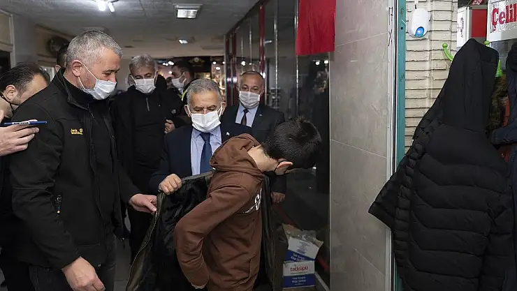 BAŞKAN BÜYÜKKILIÇ ESNAFIN YANINDA