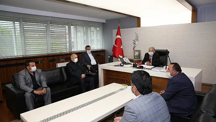 BAŞKAN BÜYÜKKILIÇ, HAL ESNAFININ SORUNLARINI DİNLEDİ