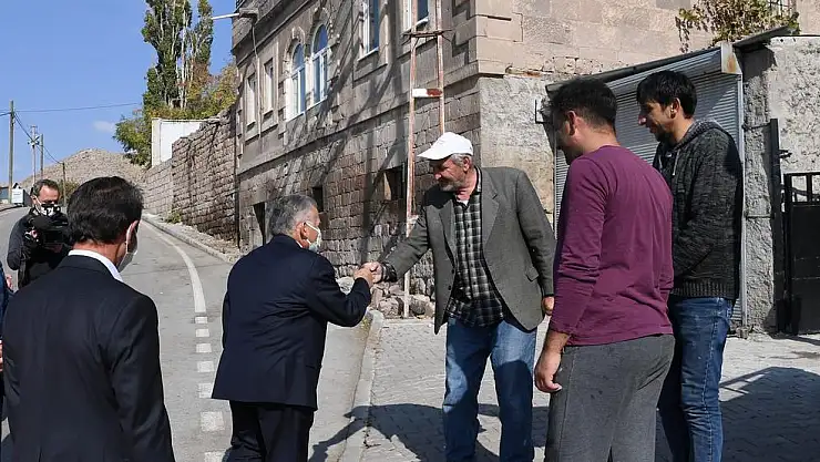 BAŞKAN BÜYÜKKILIÇ, MAHALLE MAHALLE VATANDAŞLA KUCAKLAŞIYOR