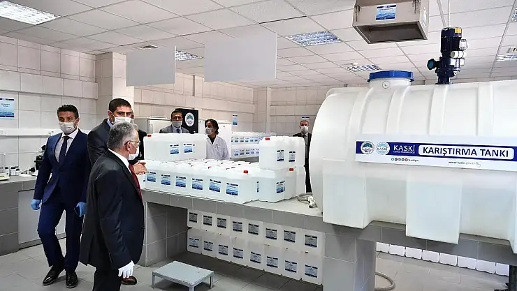 BAŞKAN BÜYÜKKILIÇ TALİMAT VERDİ, DEZENFEKTAN ÜRETİMİ BAŞLADI