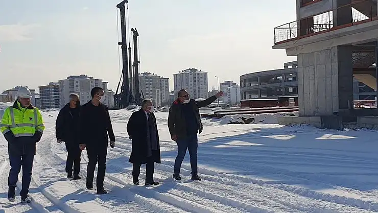 BAŞKAN BÜYÜKKILIÇ'TAN HAVALİMANI İNCELEMESİ