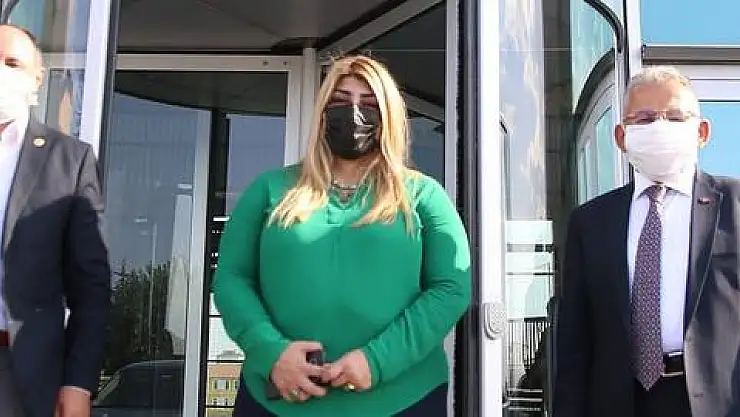 BAŞKAN BÜYÜKKILIÇ'TAN KAYSERİSPOR'A ZİYARET