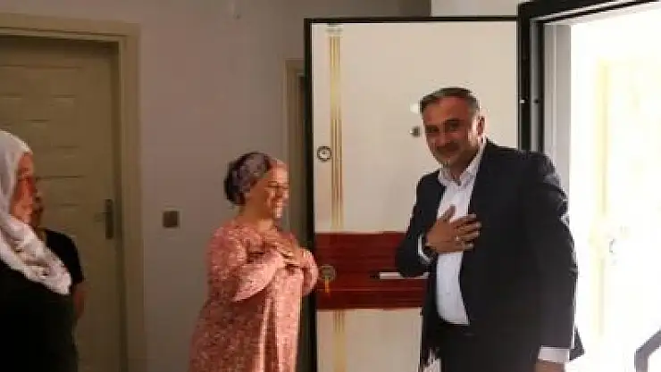 BAŞKAN CABBAR'DAN ŞEHİT AİLELERİNE BAYRAM ZİYARETİ