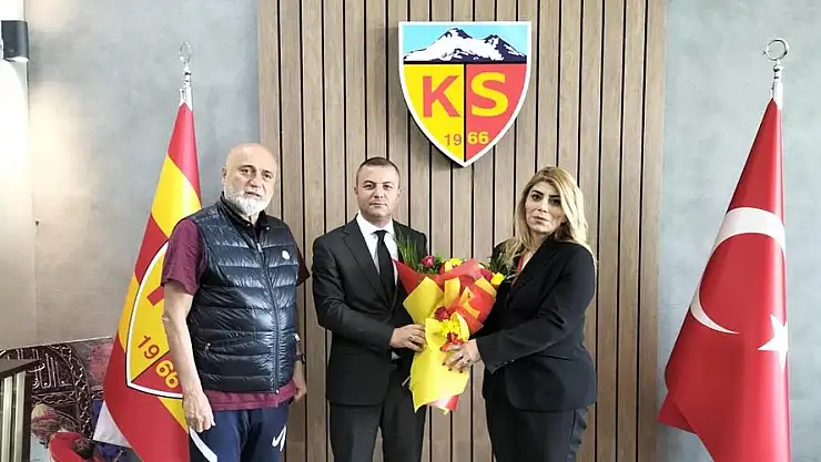 BAŞKAN ÇELİK, FİNAL ÖNCESİ KAYSERİSPOR'U ZİYARET ETTİ