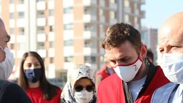 BAŞKAN ÇOLAKBAYRAKDAR: 'DEPREM, BİR KEZ DAHA KENTSEL DÖNÜŞÜMÜN ÖNEMİNİ GÖSTERDİ'