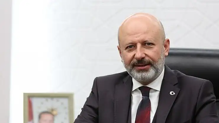 BAŞKAN ÇOLAKBAYRAKDAR: ÖĞRETMENLER MUASIR MEDENİYETİN ŞEKİLLENDİRİCİLERİDİR