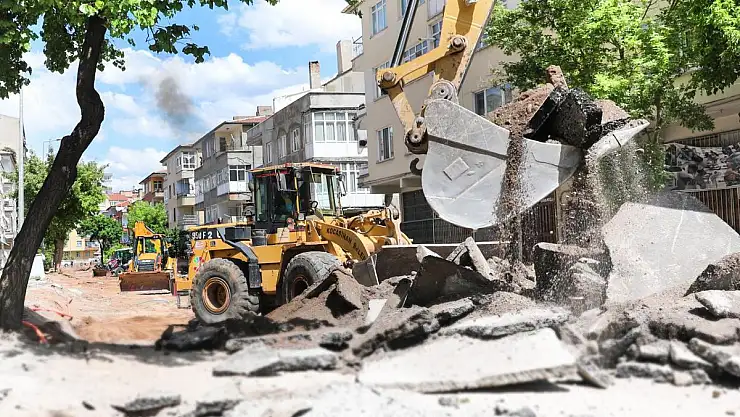 BAŞKAN ÇOLAKBAYRAKDAR: 'YOLLARI, ALT YAPISIYLA BİRLİKTE MODERN BİÇİMDE YENİLİYORUZ'