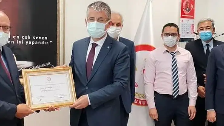 BAŞKAN ÇOPUROĞLU MAZBATASINI ALDI