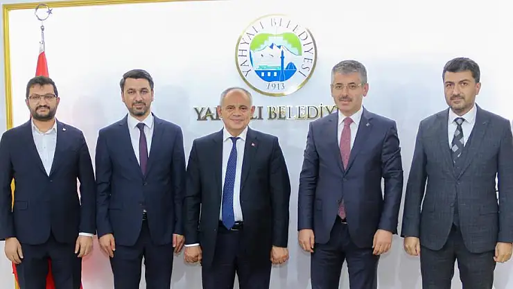BAŞKAN ÇOPUROĞLU'DAN YAHYALI BELEDİYESİ'NE ZİYARET