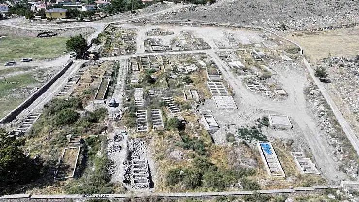 BAŞKAN ÖZDOĞAN, 'KARPUZSEKİSİ MEZARLIĞINI YENİDEN DÜZENLİYORUZ'