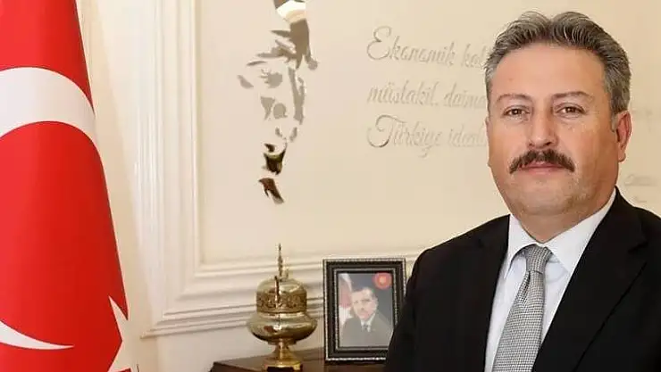 BAŞKAN PALANCIOĞLU, 29 EKİM CUMHURİYET BAYRAMI'NI KUTLADI