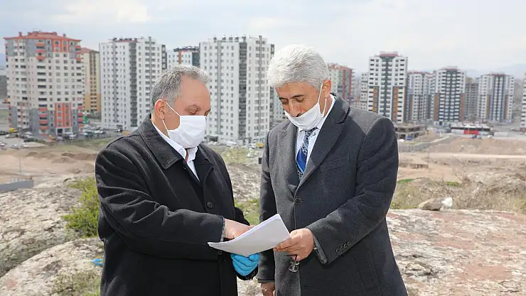 BAŞKAN YALÇIN, PARK ALANLARINDA İNCELEME YAPTI